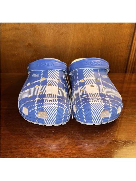 NWT Crocs Baya Holiday Plaid Clogs blue & white “OURISMAN” “H STREET” M10/W12 US main image 5